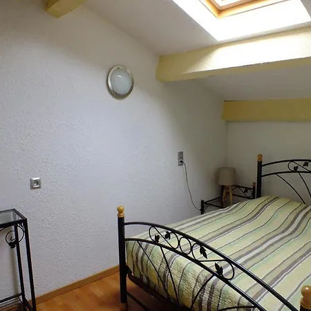 Des Deux Rivieres Apartament