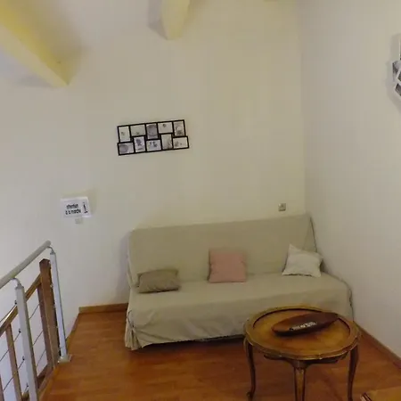 Des Deux Rivieres Apartament *