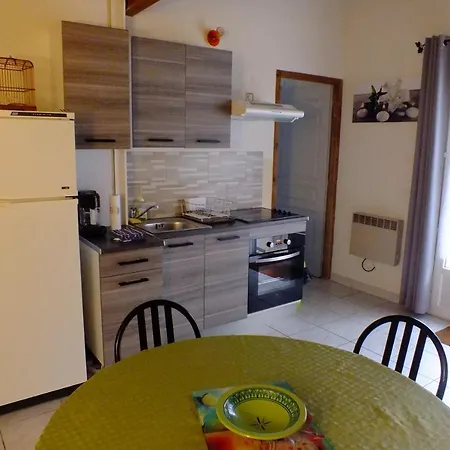 Des Deux Rivieres Апартаменты